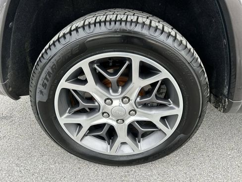Used 2020 Jeep Grand Cherokee Overland image 9