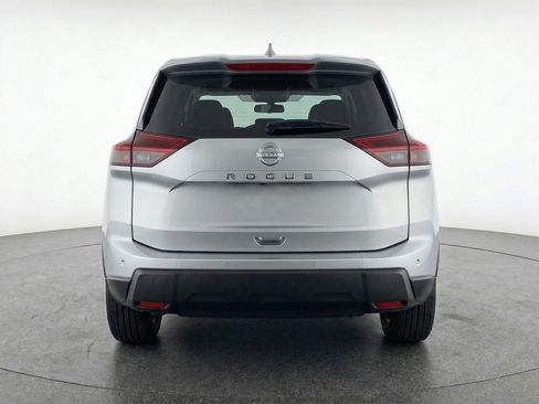 Used 2025 Nissan Rogue SV FWD image 7