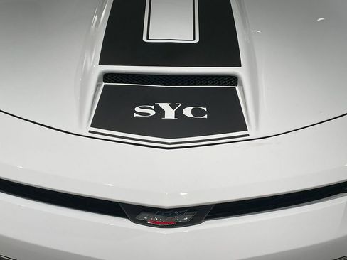 Used 2018 Chevrolet Camaro SS image 16
