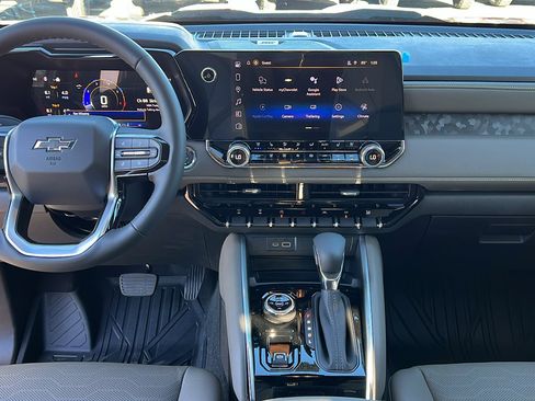 New 2026 Chevrolet Colorado ZR2 w/ Technology Package image 17