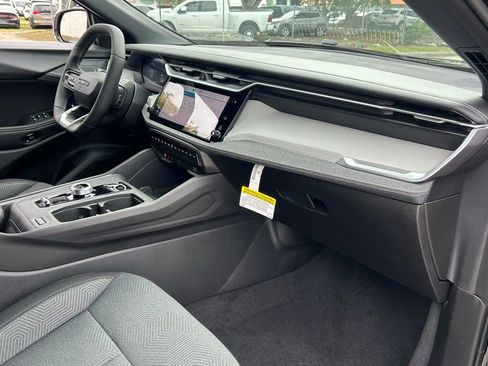 New 2026 Jeep Cherokee Laredo image 34