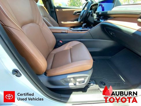 Certified 2025 Toyota Crown Signia w/ Advanced Technology Package AWD/4WD image 16
