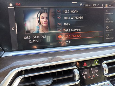 Used 2022 BMW X6 xDrive40i w/ Executive Package image 21