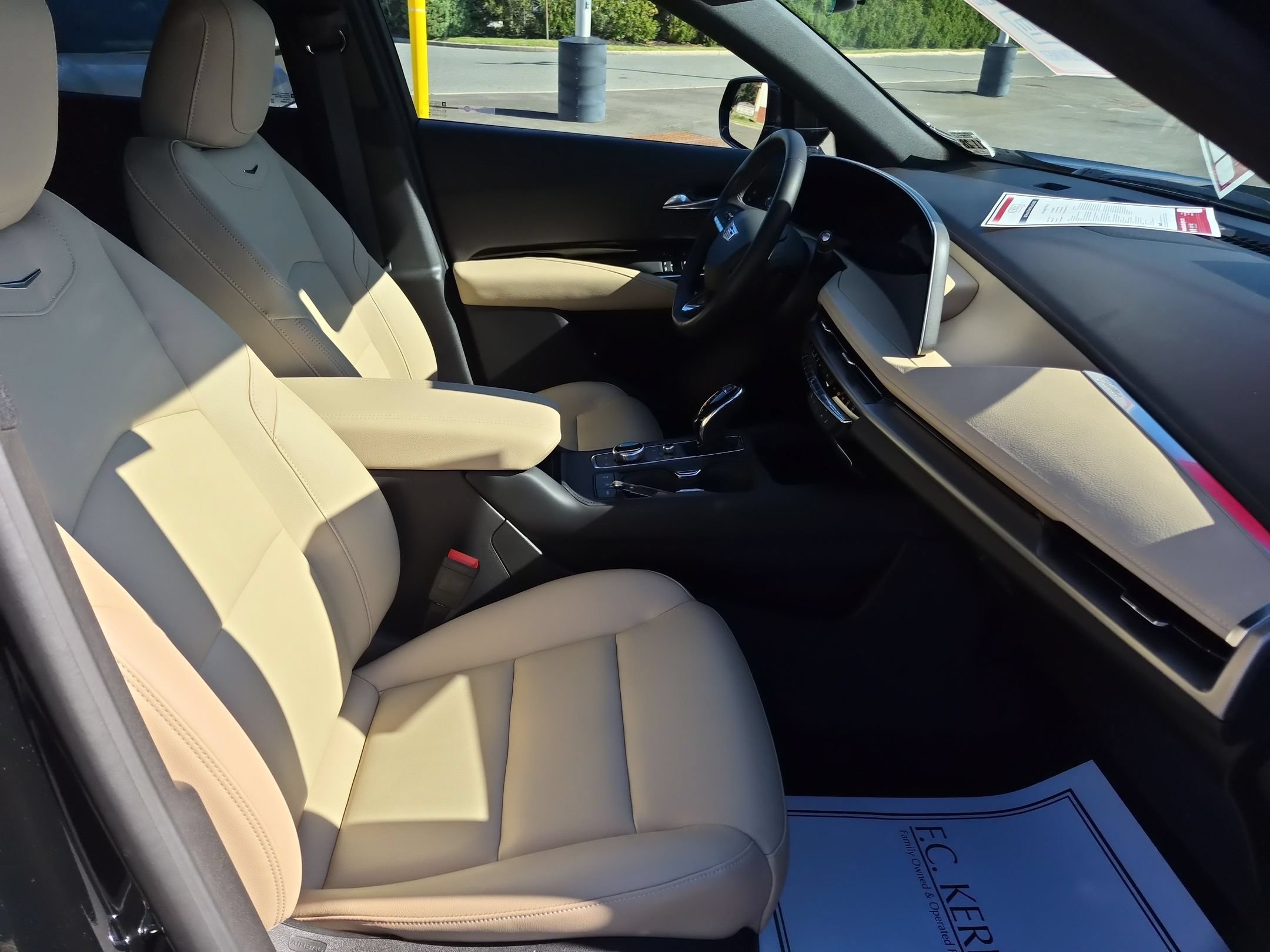 Certified 2024 Cadillac XT4 Luxury w/ Cold Weather Package FWD image 28