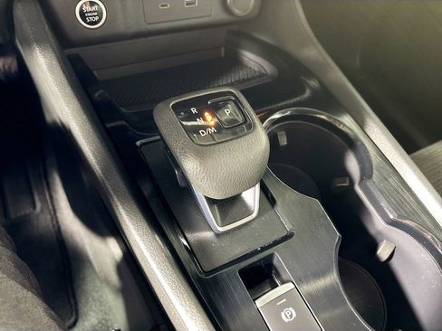 Used 2023 Nissan Rogue SV AWD/4WD image 17
