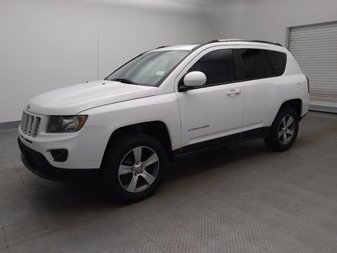 Used 2016 Jeep Compass High Altitude AWD/4WD image 2