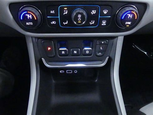 Used 2018 GMC Terrain SLE image 14