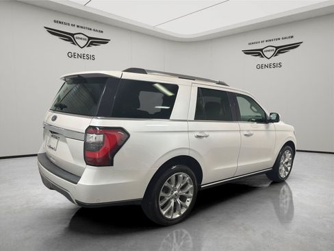 Used 2019 Ford Expedition Limited w/ Equipment Group 302A AWD/4WD image 5
