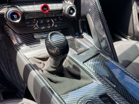 Used 2019 Chevrolet Corvette Grand Sport w/ Grand Sport Heritage Package RWD image 8