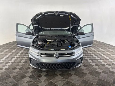 Used 2025 Volkswagen Jetta Sport FWD image 14
