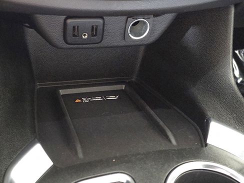 Used 2023 Chevrolet Traverse LT w/ LPO, Floor Liner Package image 29