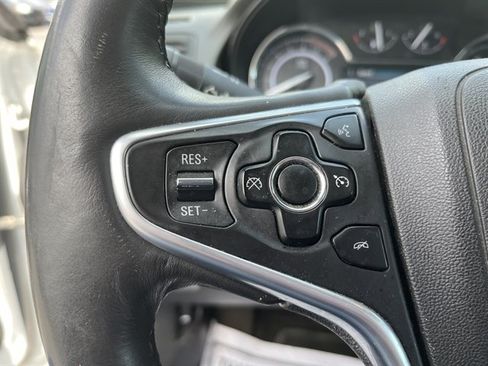 Used 2016 Buick Regal FWD image 22