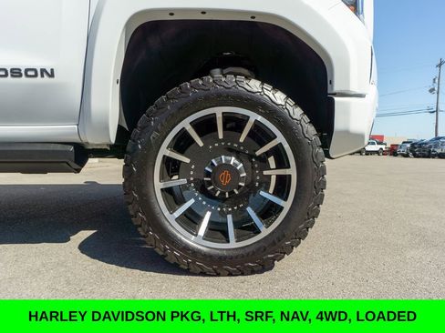 Used 2024 GMC Sierra 1500 AT4 w/ Technology Package image 4