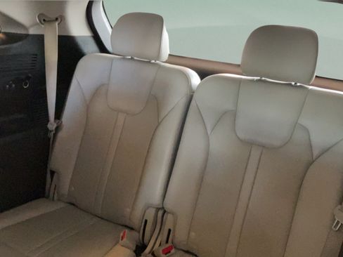 Used 2023 Kia Sorento S w/ Panoramic Sunroof Package AWD/4WD image 26