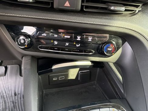 Used 2021 Buick Envision Preferred w/ Sport Touring Package image 21