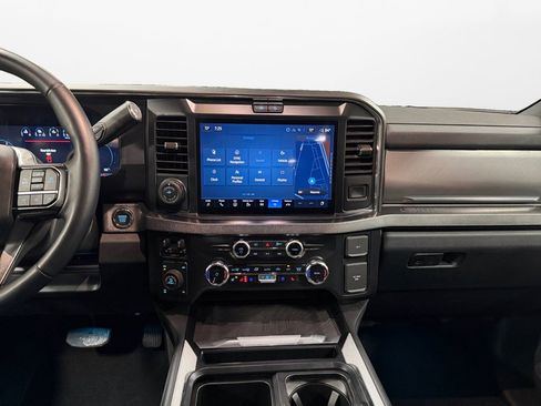 Used 2025 Ford F250 Platinum w/ Tremor Off-Road Package image 10