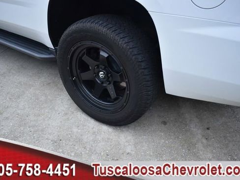 Used 2018 Chevrolet Tahoe LT w/ Luxury Package image 18