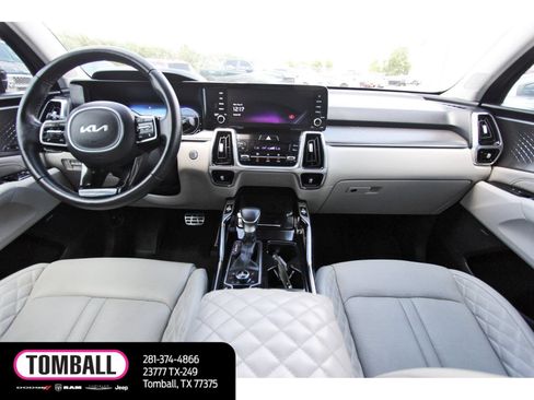 Used 2023 Kia Sorento SX AWD/4WD image 10