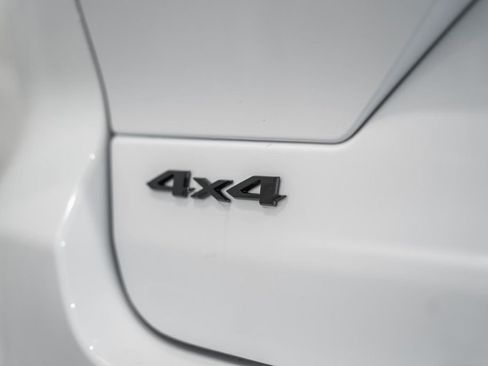 New 2025 Jeep Grand Cherokee Altitude image 7