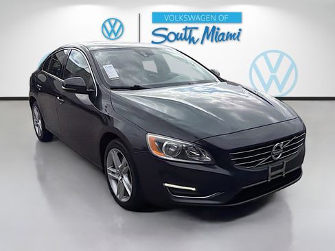 Used 2014 Volvo S60 T5 image 1