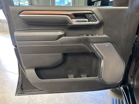 Used 2024 GMC Sierra 3500 Denali w/ Denali Reserve Package image 13