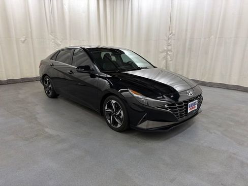 Used 2022 Hyundai Elantra Limited w/ Cargo Package FWD image 1