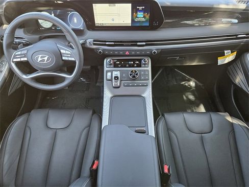 Used 2025 Hyundai Palisade Calligraphy image 18