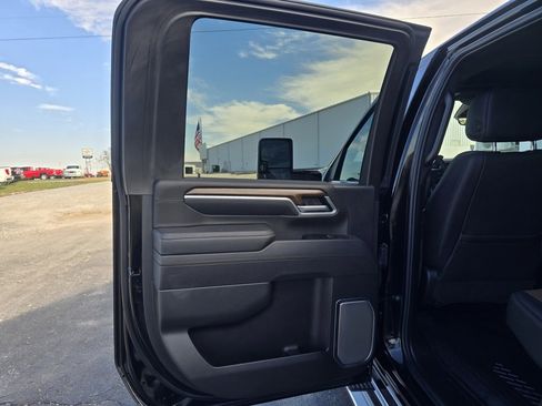 Used 2025 Chevrolet Silverado 2500 High Country w/ High Country Premium Package image 17