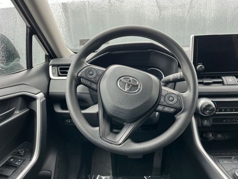 Used 2025 Toyota RAV4 LE image 27