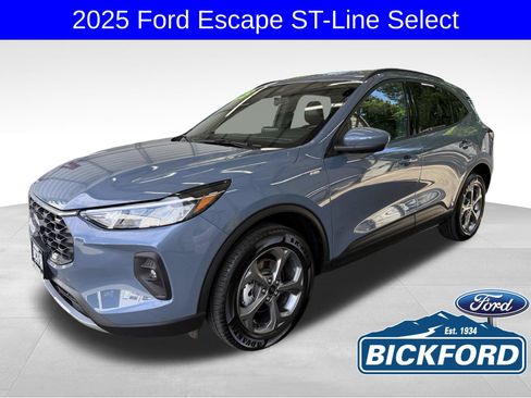 Used 2025 Ford Escape ST-Line Select AWD/4WD image 1