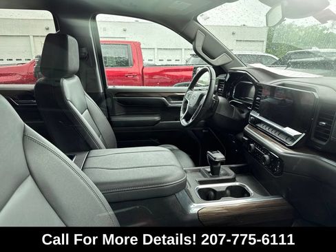 Used 2024 Chevrolet Silverado 1500 RST w/ Convenience Package II AWD/4WD image 3