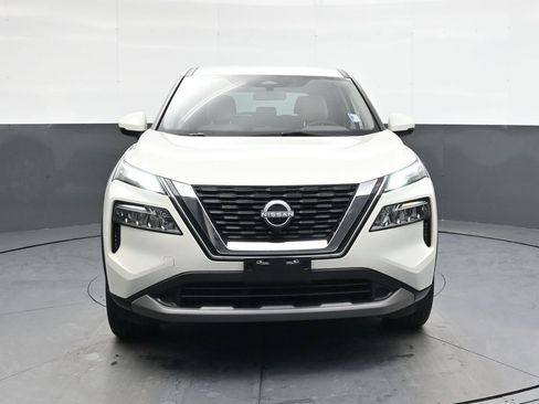 Used 2023 Nissan Rogue SV image 10