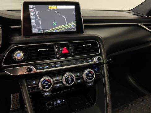 Used 2020 Genesis G70 3.3T w/ Sport Package image 26