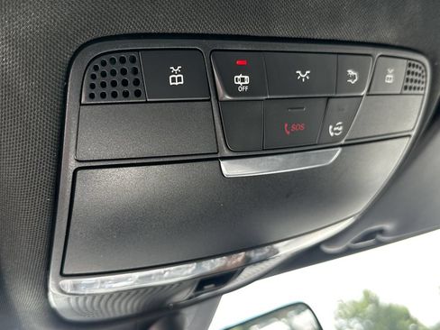 Certified 2020 Mercedes-Benz C 300 Sedan image 32