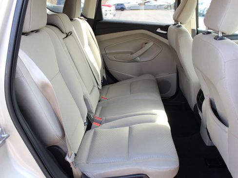 Used 2018 Ford Escape SE image 39