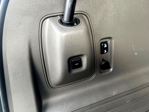 Used 2008 Lincoln MKX AWD image 9