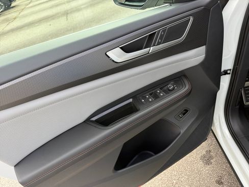 New 2026 Volkswagen Atlas Peak Edition image 32