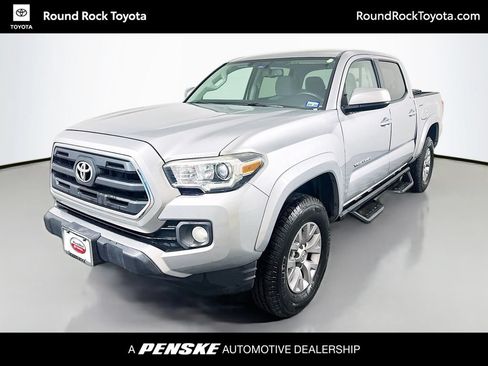 Used 2017 Toyota Tacoma SR5 w/ Tow Package RWD image 1