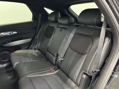 Used 2024 Genesis GV70 3.5T Sport AWD/4WD image 30