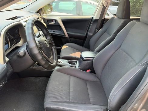 Used 2015 Toyota RAV4 XLE FWD image 4