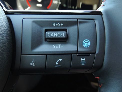 New 2025 Nissan Kicks SR image 24