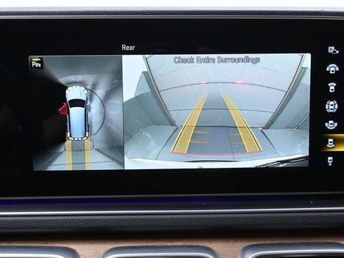 Used 2021 Mercedes-Benz GLS 580 4MATIC image 22