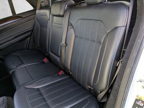 Used 2018 Mercedes-Benz GLE 350 image 17