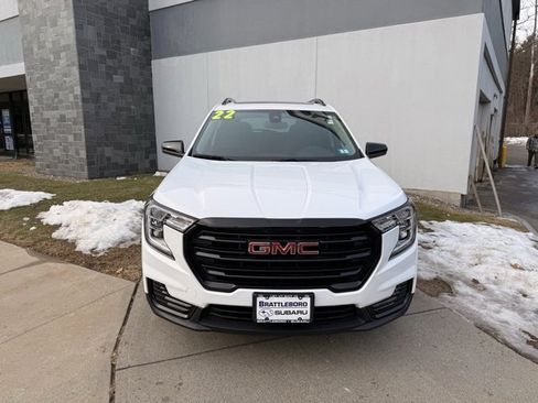 Used 2022 GMC Terrain SLE w/ Driver Convenience Package image 11
