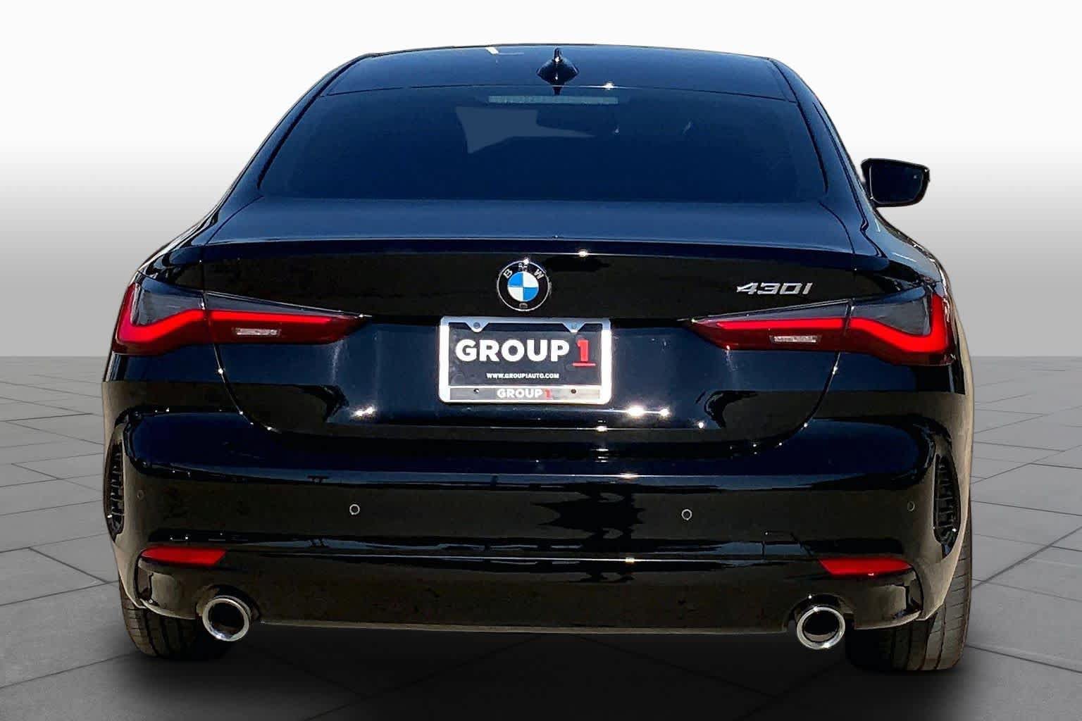 Used 2023 BMW 430i Coupe w/ Convenience Package RWD image 4