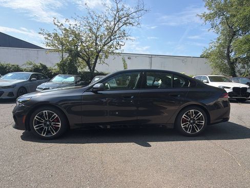 Used 2026 BMW 530i xDrive AWD/4WD image 2