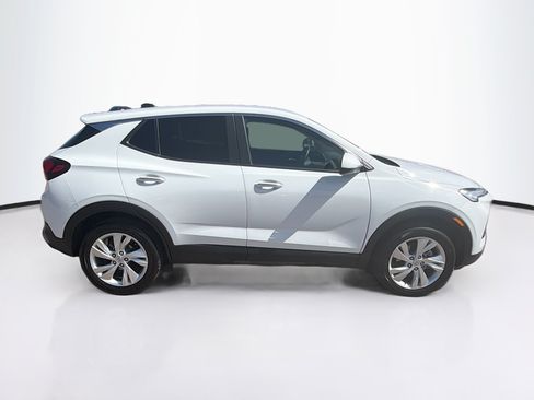 Used 2025 Buick Encore GX Preferred AWD/4WD image 10