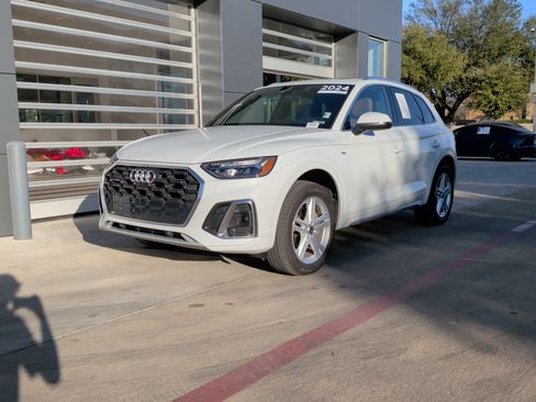 Used 2024 Audi Q5 e Premium Plus w/ Premium Plus Package image 5