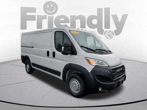 Used 2025 RAM ProMaster 2500 w/ Safety Group image 5