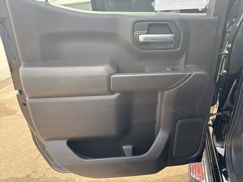 Used 2021 Chevrolet Silverado 1500 Custom Trail Boss w/ LPO, Dark Essentials Package image 15